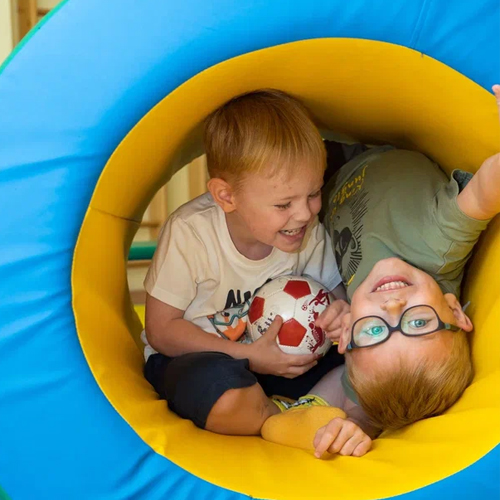 Занятия для ребенка по нейрогимнастике доступны в Центре нейропсихологии и коррекции речи "Здоровый ребенок" в Ереване.